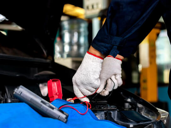 What Types of 12V Battery Jump Starters are Available